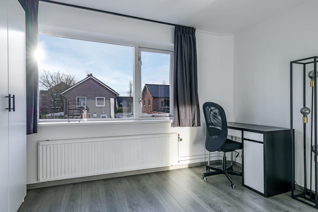 Foto 37 van Leliestraat 8