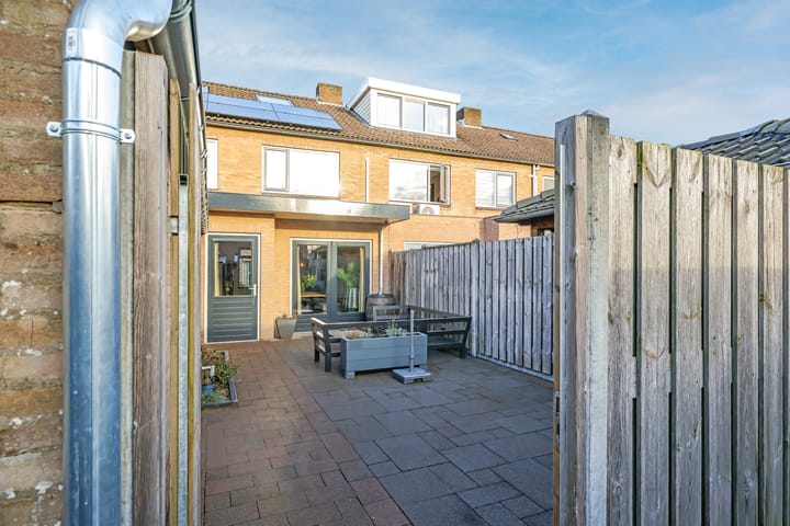 Foto 57 van Leliestraat 8