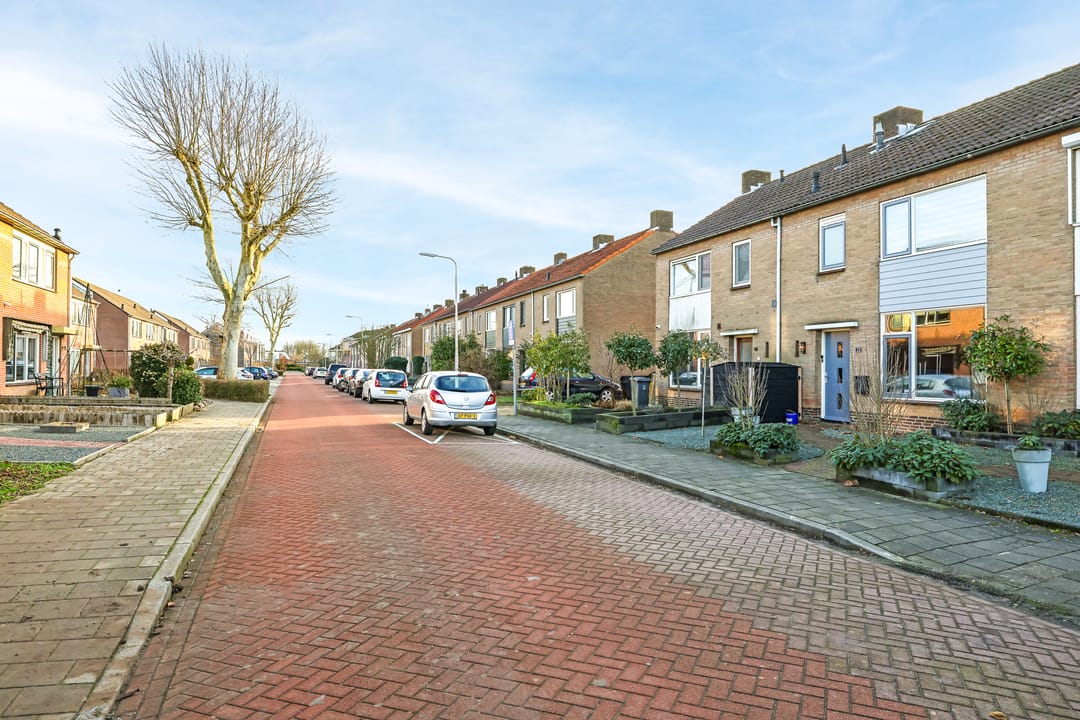 Foto 62 van Leliestraat 8