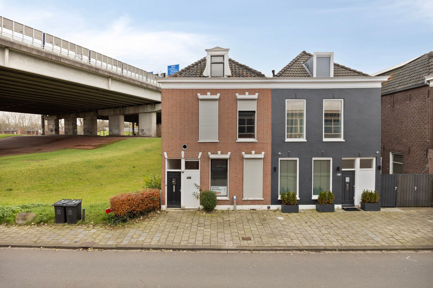 View photo 2 of Bovenstraat 165