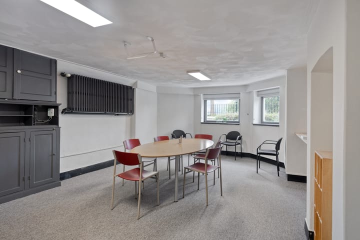 Photo 30 of Burg. Dijckmeesterweg 5-1