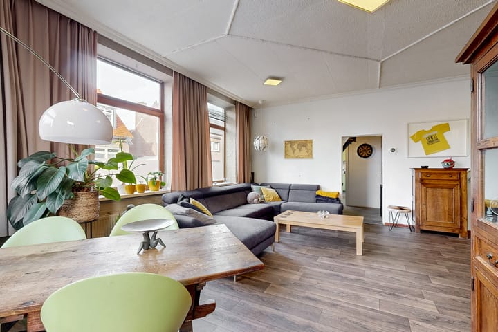 Foto 9 van Emmastraat 33