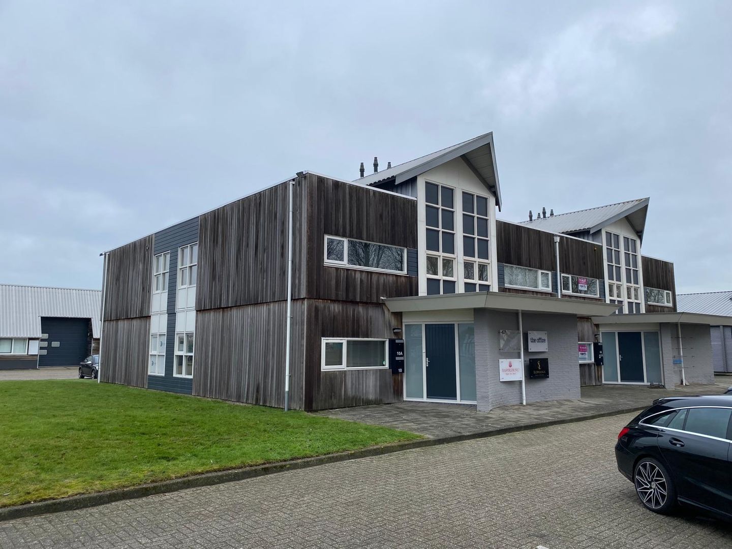 View photo 2 of Icarusweg 10