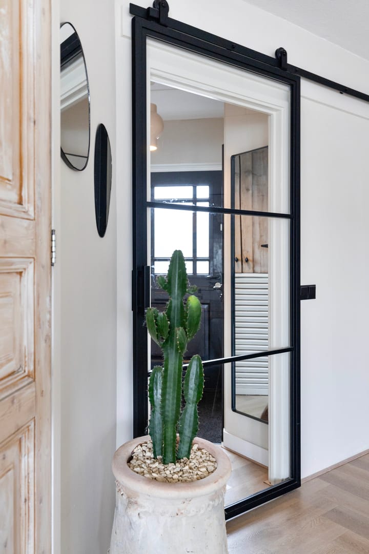 Photo 10 of Pluto 162