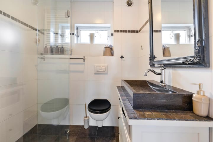 Photo 35 of Pluto 162