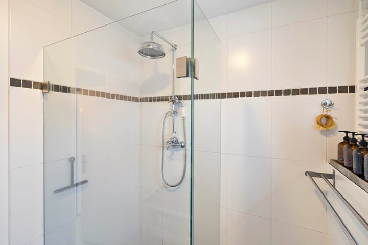 Photo 36 of Pluto 162