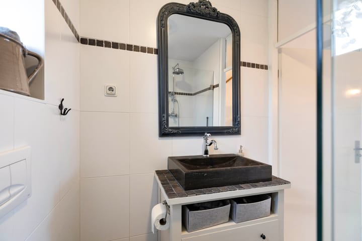 Photo 37 of Pluto 162