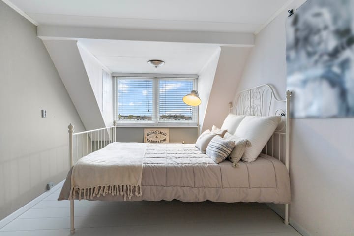 Photo 39 of Pluto 162