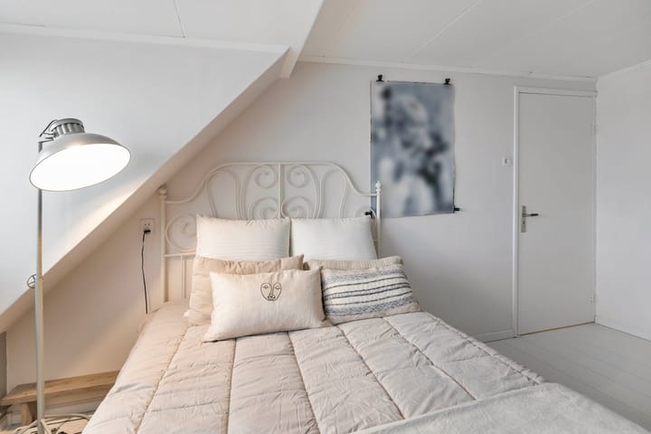 Photo 41 of Pluto 162