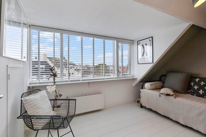 Photo 42 of Pluto 162