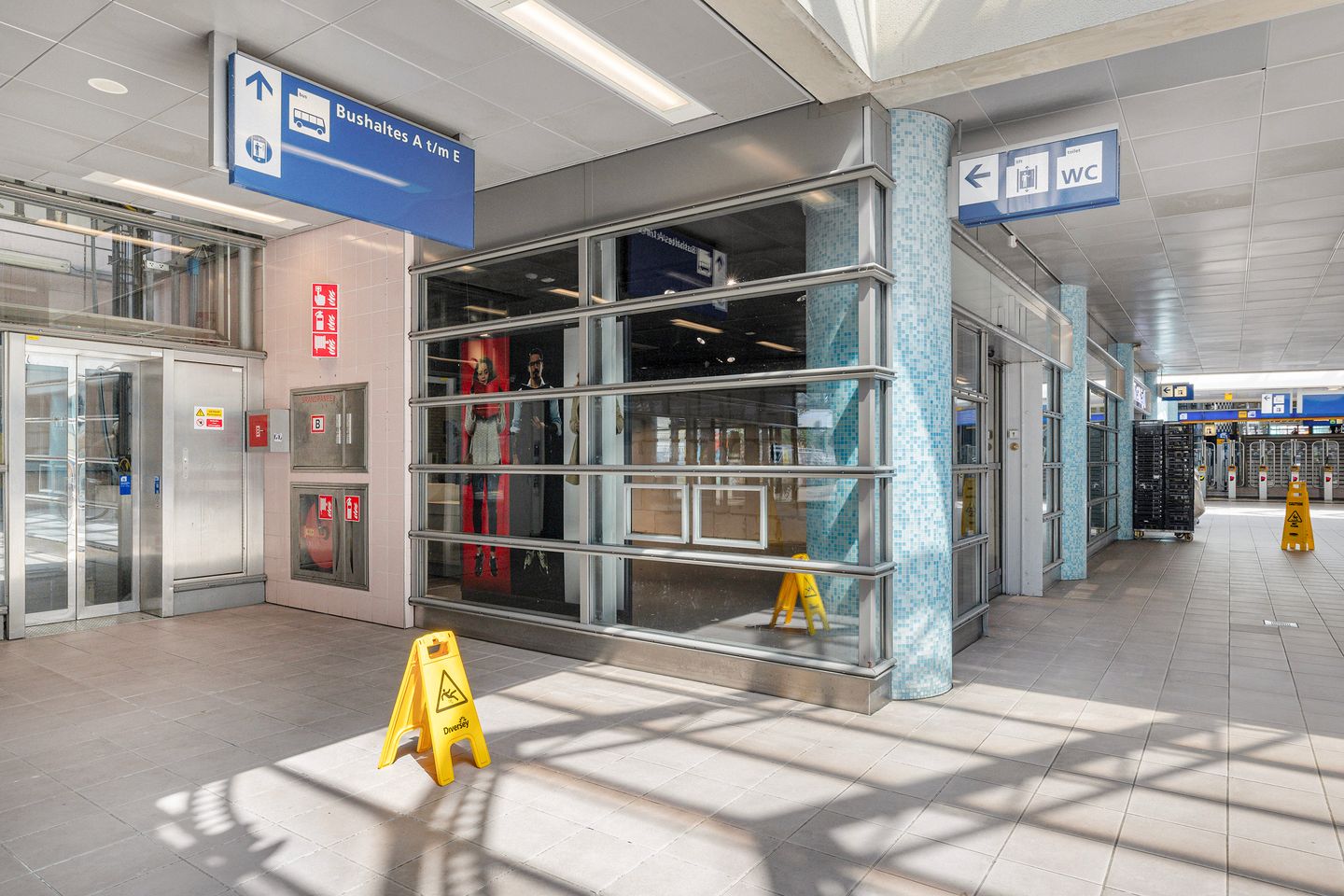 Bekijk foto 4 van Stationsplein 14