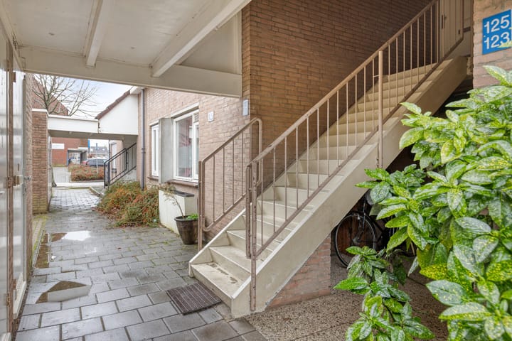 Photo 6 of Bert Haanstrastrook 127