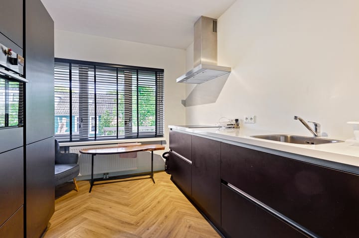 Foto 21 van Kometensingel 84-1