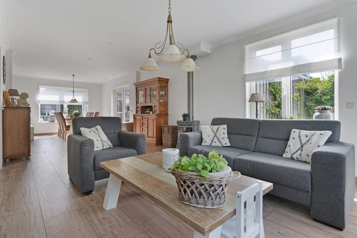 Foto 8 van Ooststraat 2