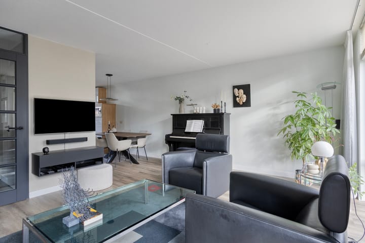 Foto 8 van Laan van Tolkien 184