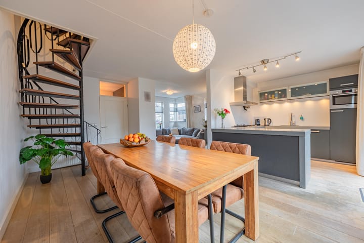 Photo 3 of Jan van Nassauplein 6