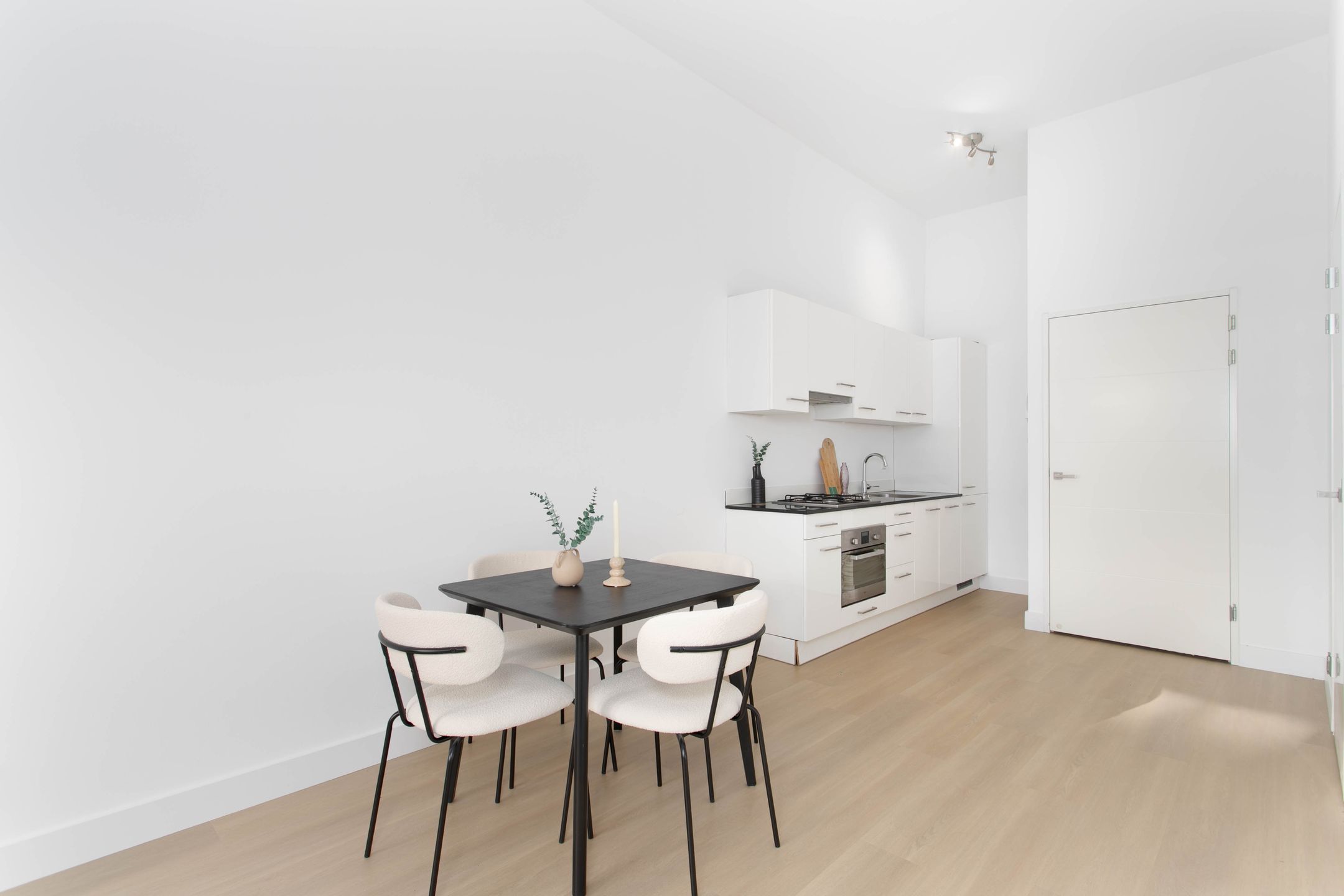 Photo 9 of Waalstraat 121-A