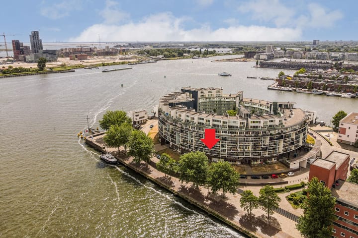 Venetiëhof 16 main image