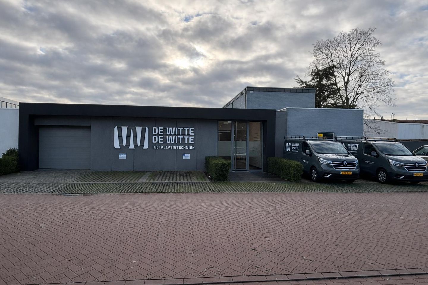 Bekijk foto 2 van Kompasstraat 24