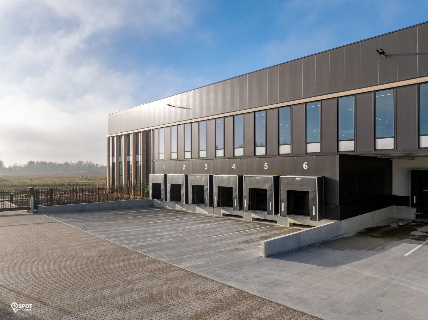 View photo 4 of Bromostraat 21