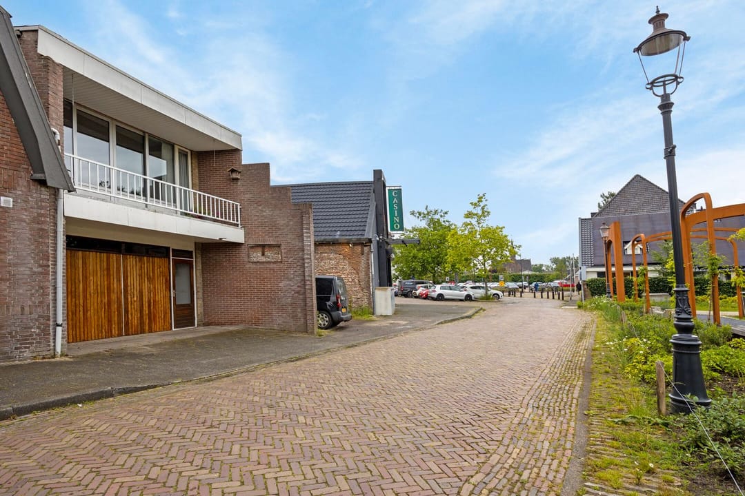 Foto 2 van Weeshuisstraat 27