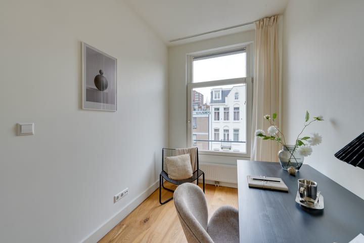 Foto 31 van Ruyschstraat 80-3