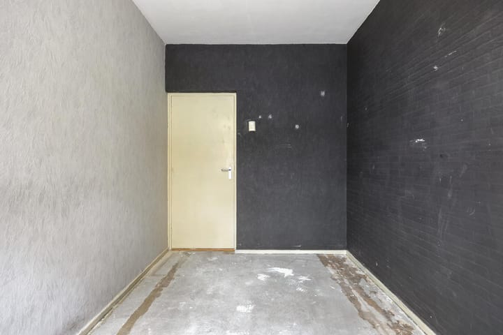 Photo 15 of Blaauwstraat 92