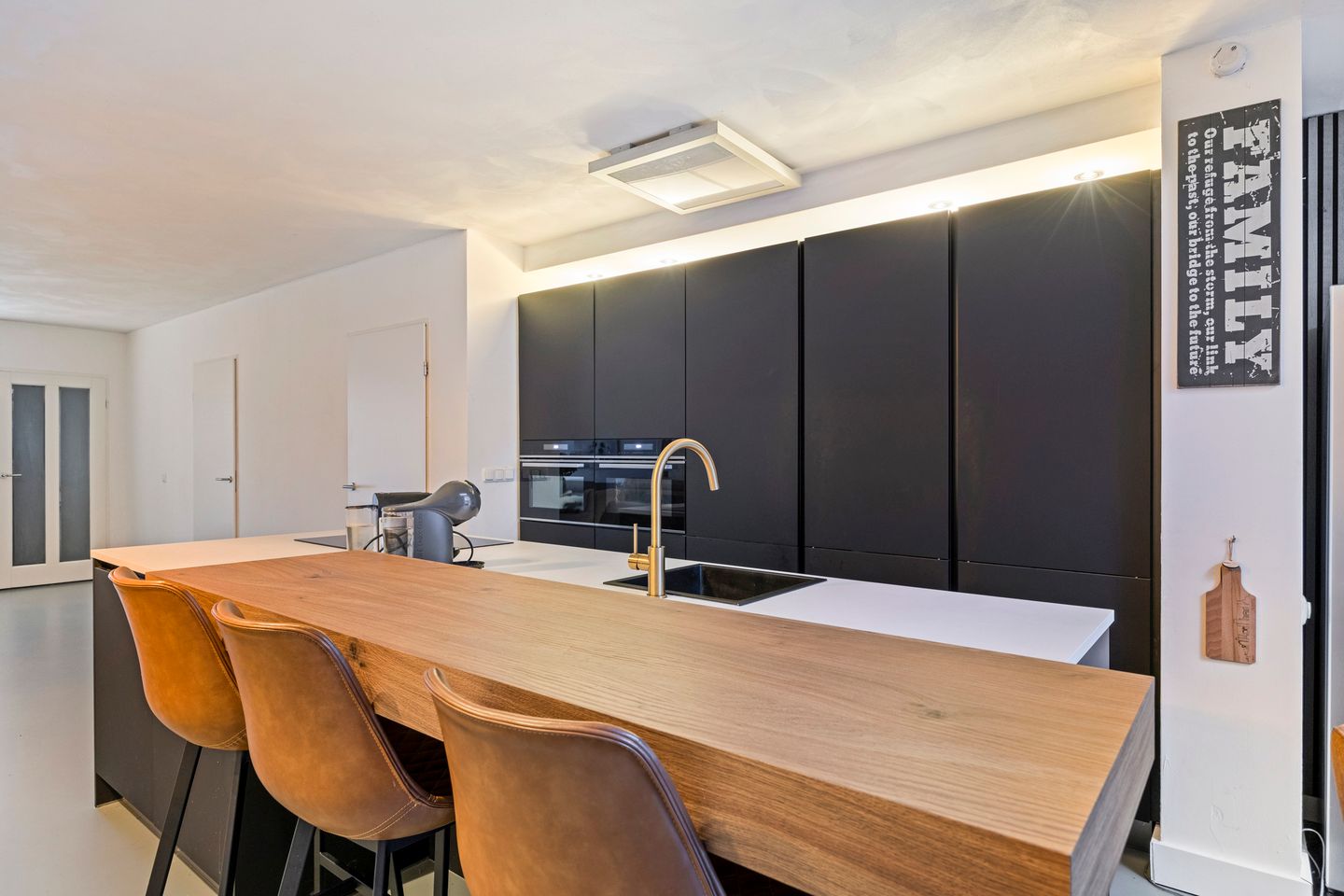 Photo 10 of Barendrechtstraat 34