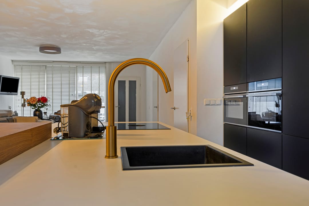 Photo 11 of Barendrechtstraat 34