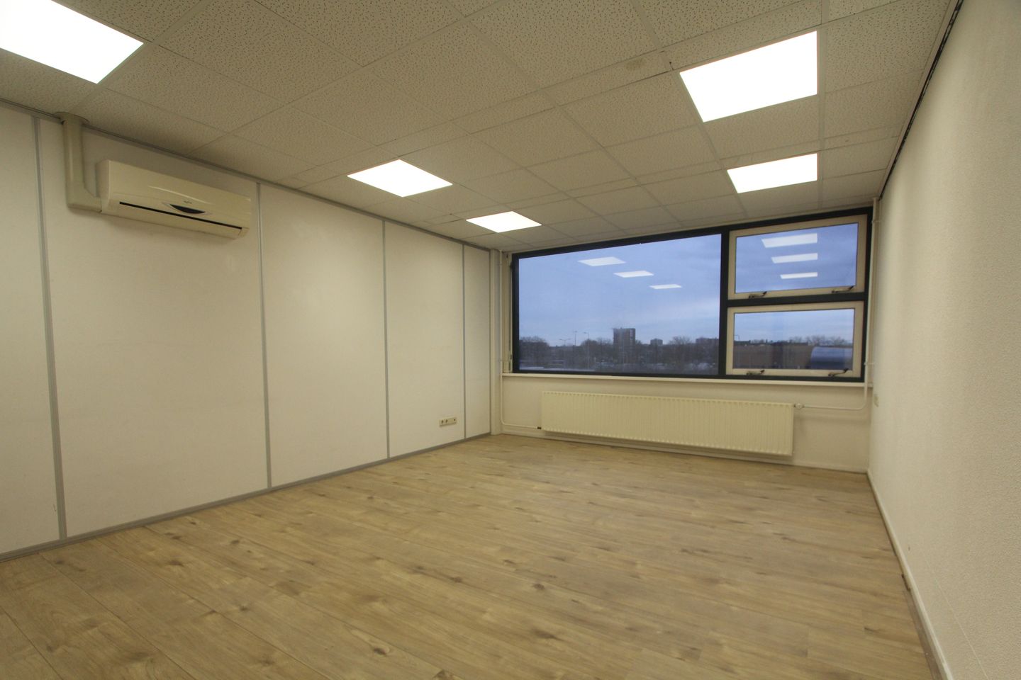 Bekijk foto 1 van Oudeweg 8