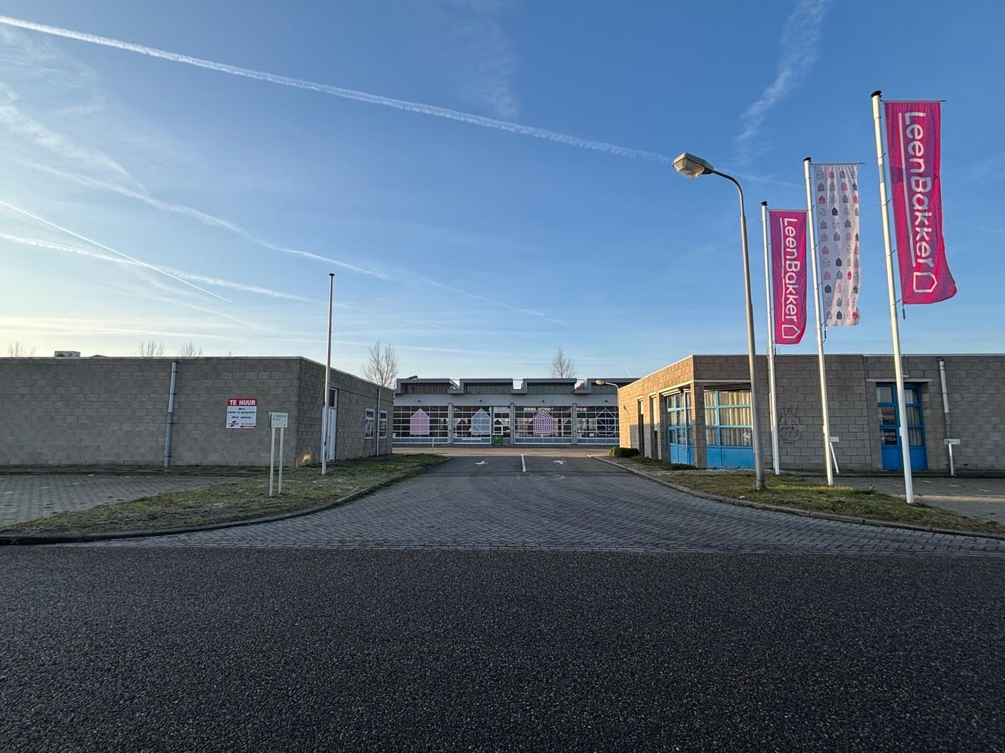 View photo 4 of Hoekerweg 9