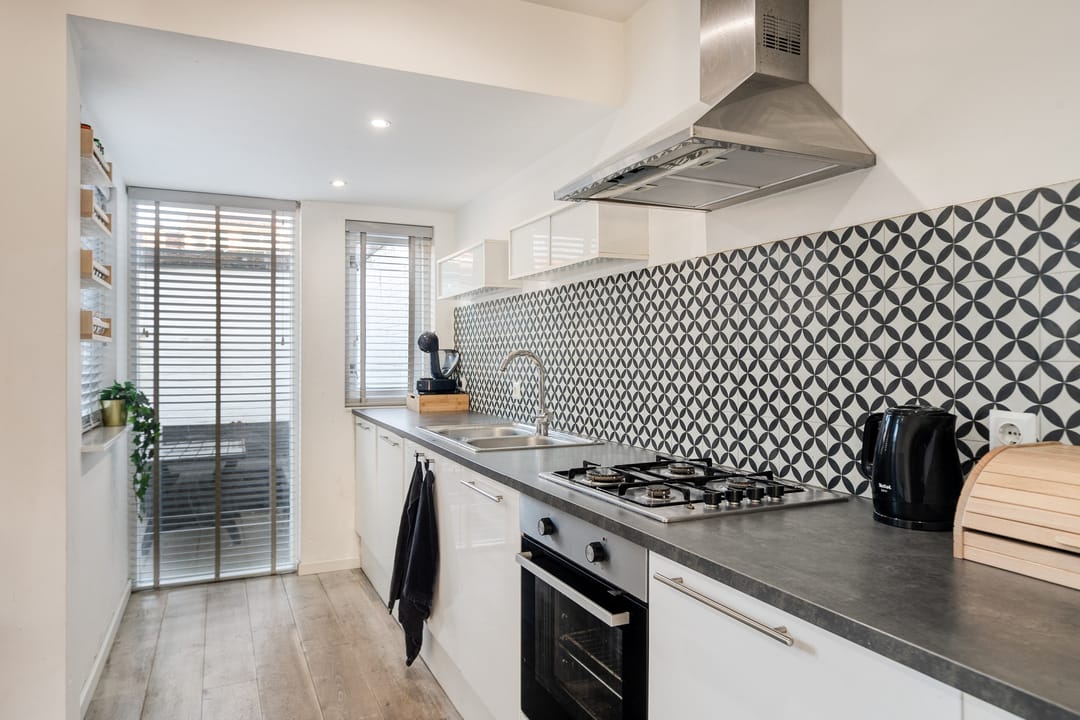 Photo 8 of Vermeerstraat 34