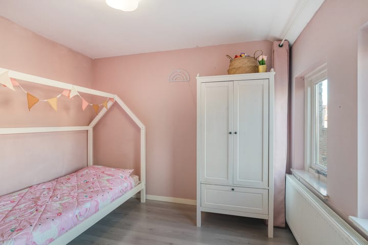 Photo 15 of Vermeerstraat 34