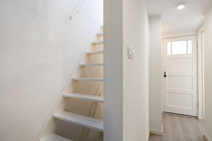 Photo 19 of Vermeerstraat 34