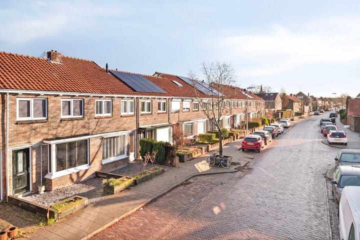 Photo 27 of Vermeerstraat 34