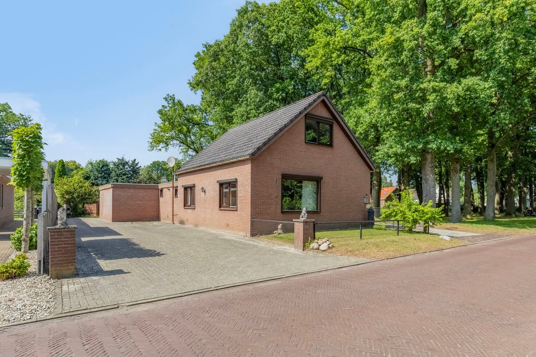 Photo 1 of Oude Zuidbargerstraat 2