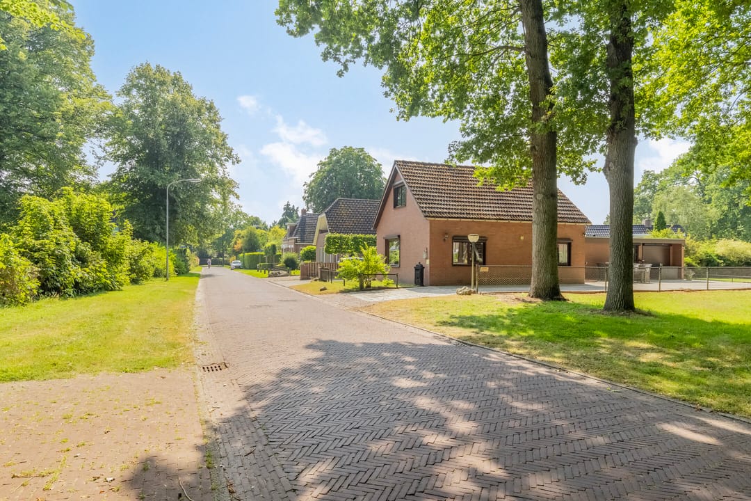 Photo 8 of Oude Zuidbargerstraat 2