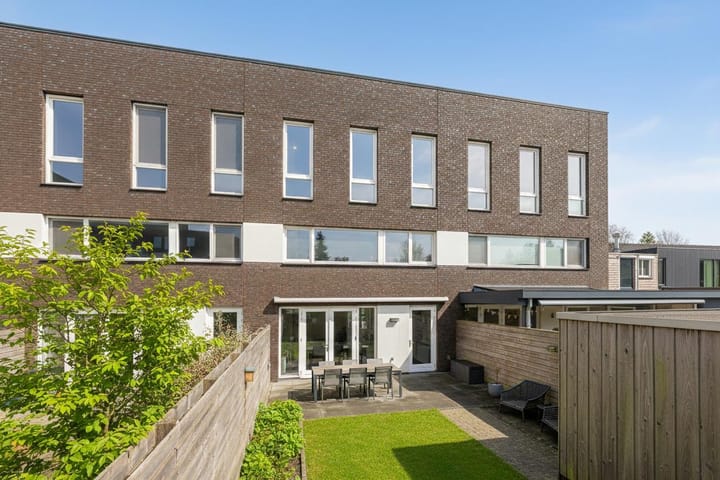 Photo 2 of Schalmstraat 8-B