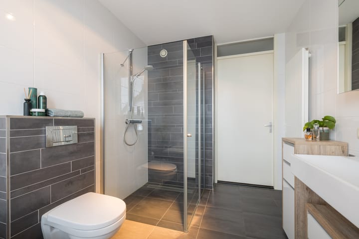 Photo 5 of Schalmstraat 8-B