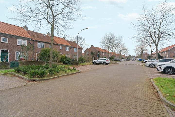 Foto 40 van Bosbesstraat 67