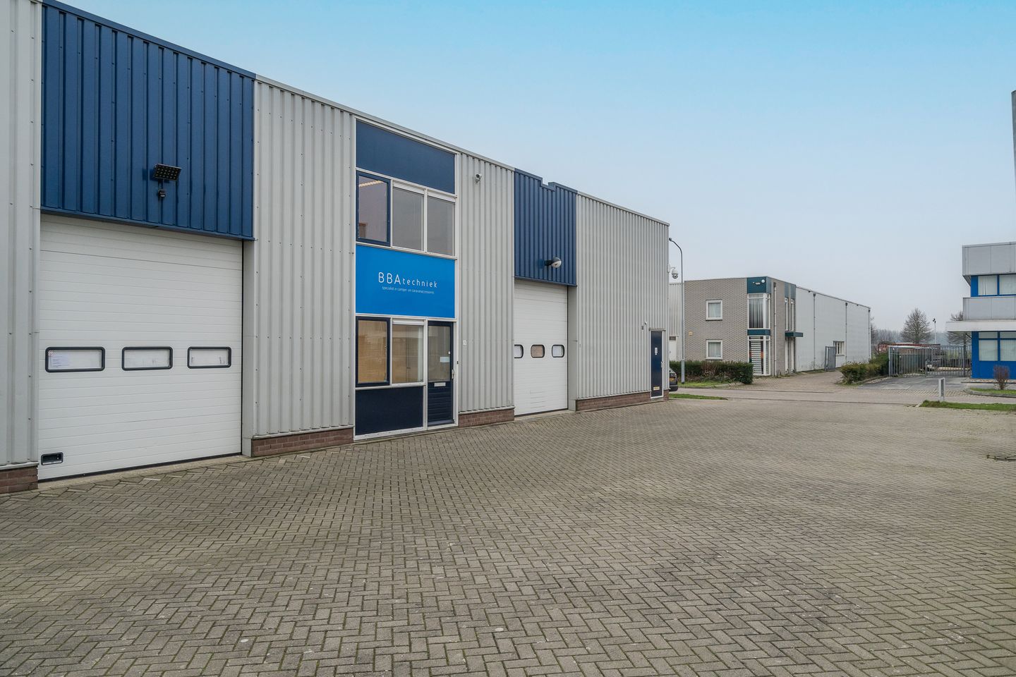 Bekijk foto 2 van Hydrograaf 3