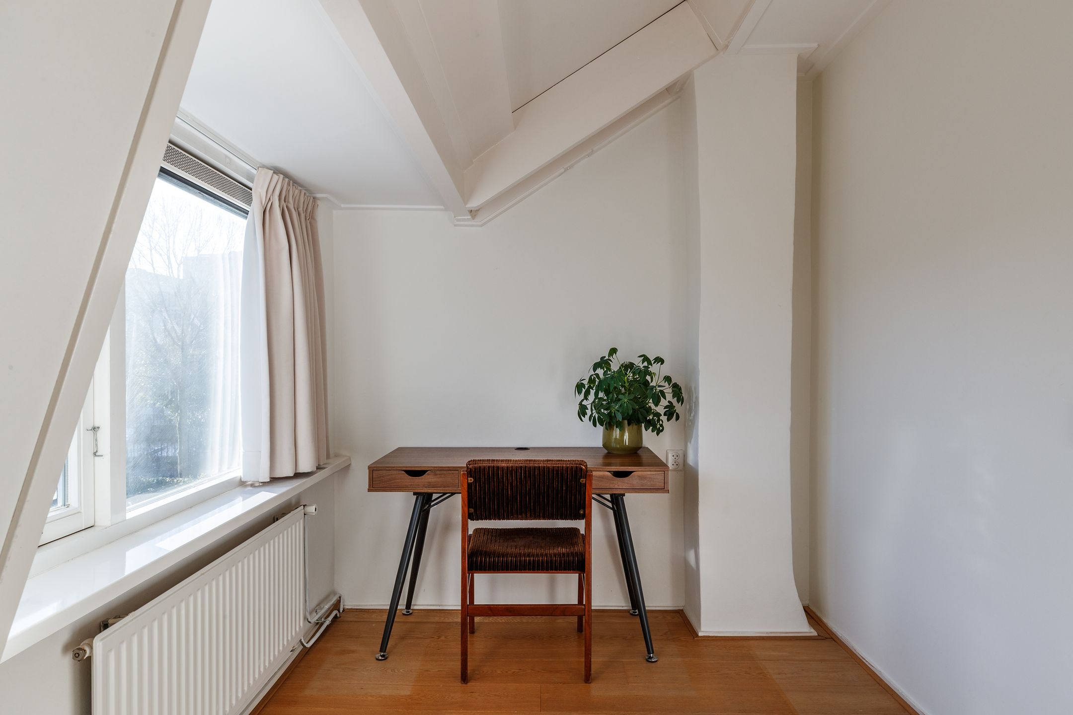 Foto 12 van Dirkje Mariastraat 28