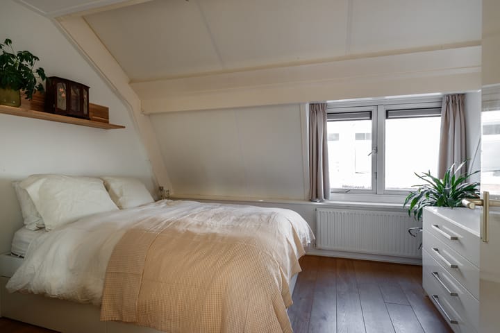 Photo 13 of Dirkje Mariastraat 28