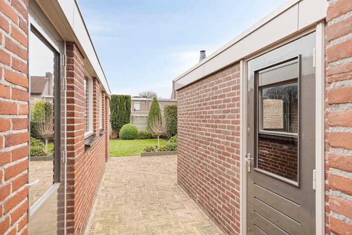 Foto 14 van Boterbloemstraat 9