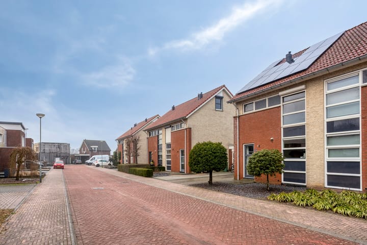 Foto 2 van Heldens van de Mortellaan 8