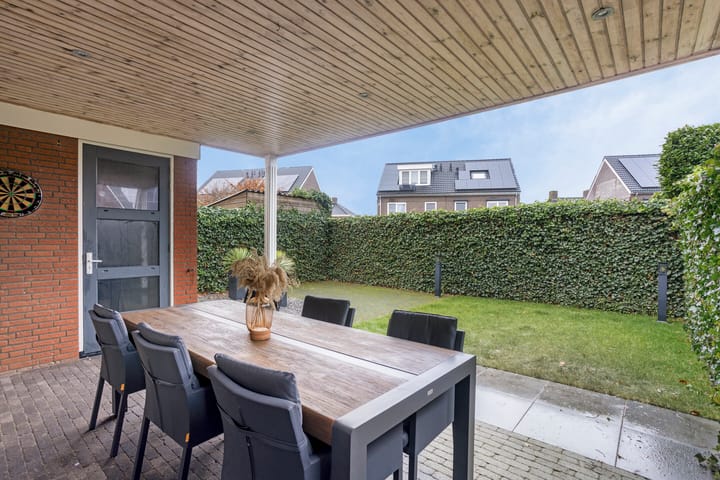 Foto 25 van Heldens van de Mortellaan 8