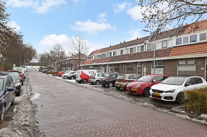 Photo 35 of Constantijn Huygensstraat 39