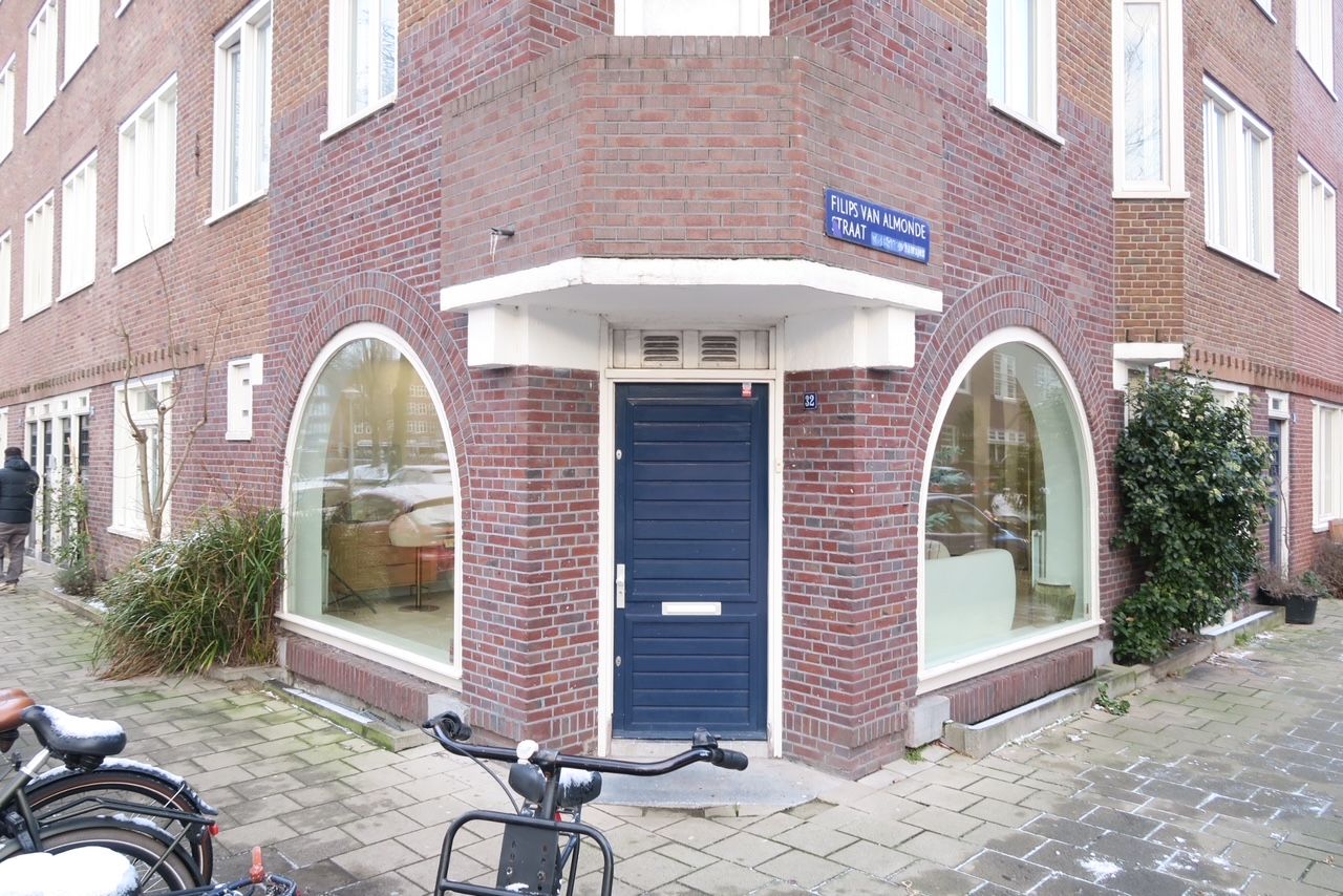 Bekijk foto 1 van Filips van Almondestraat 32