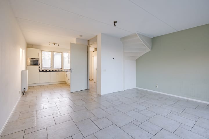 Foto 2 van Keizersmantel 60