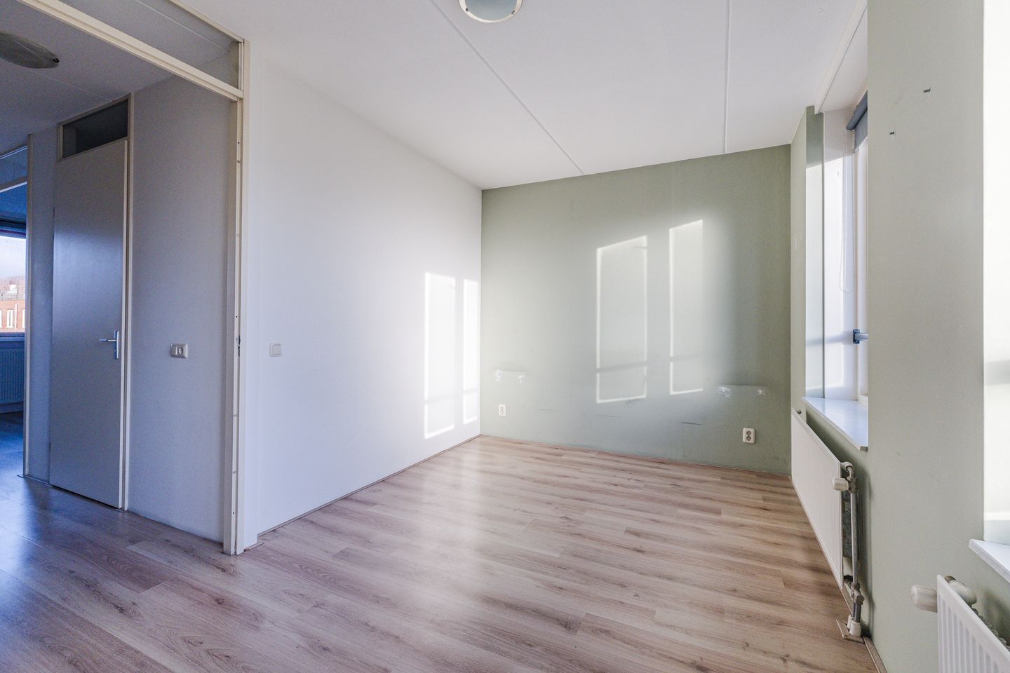 Foto 20 van Keizersmantel 60